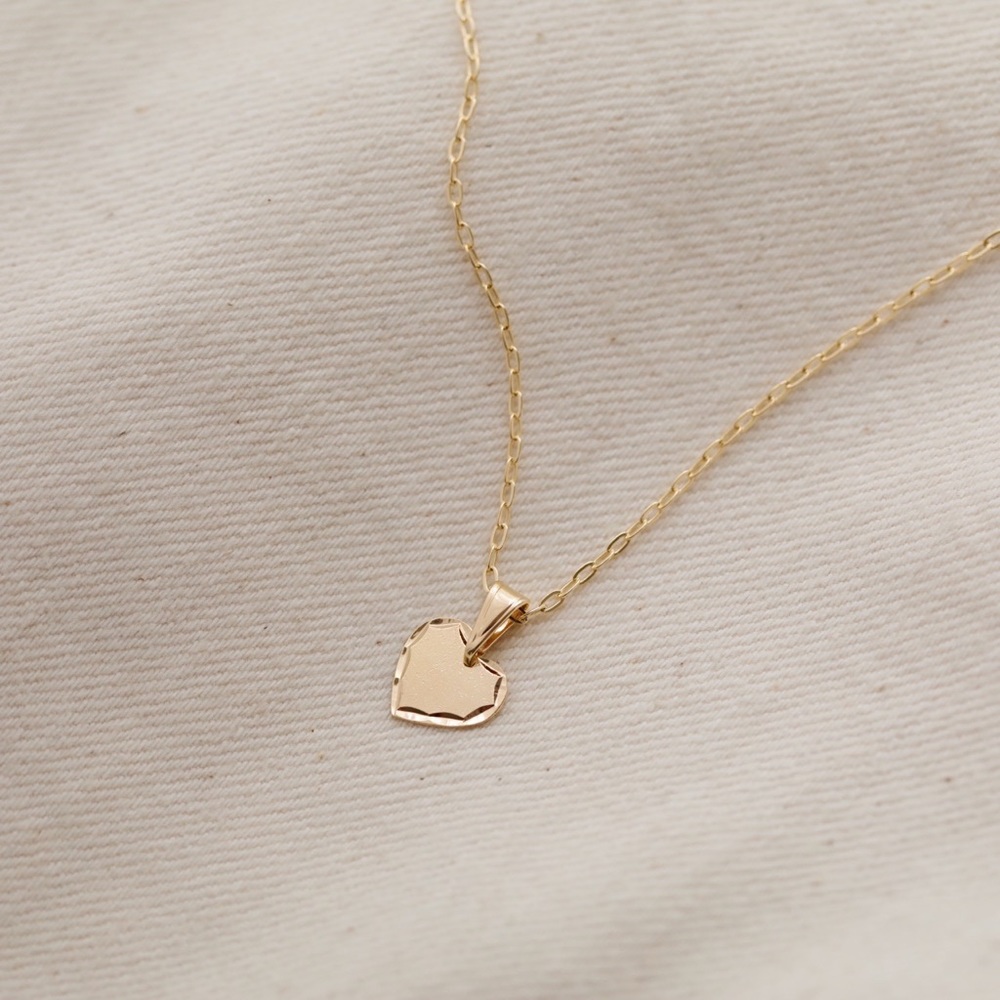 Dainty Heart Necklace | 18k Gold Filled - Picture 5 of 12